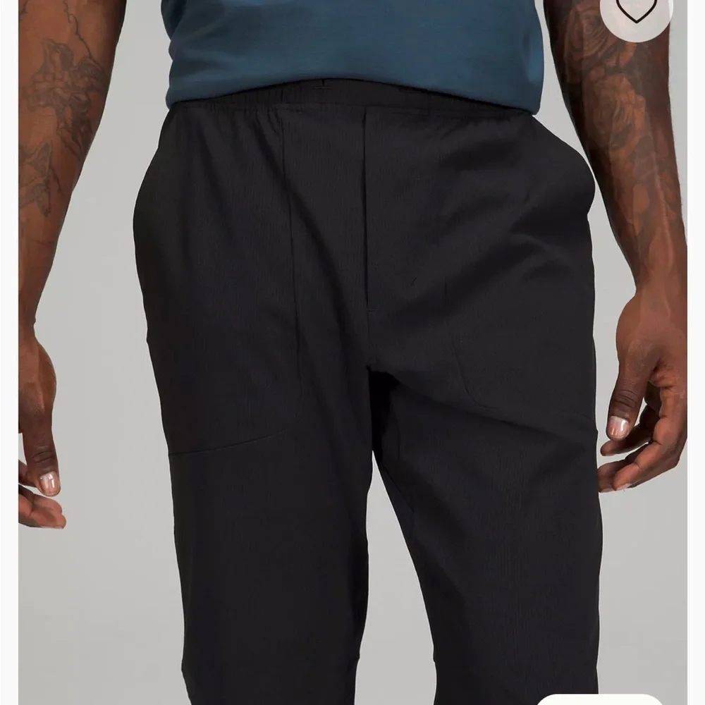 Lululemon ABC Men's Black Jogger Pants - Picture 4 of 7